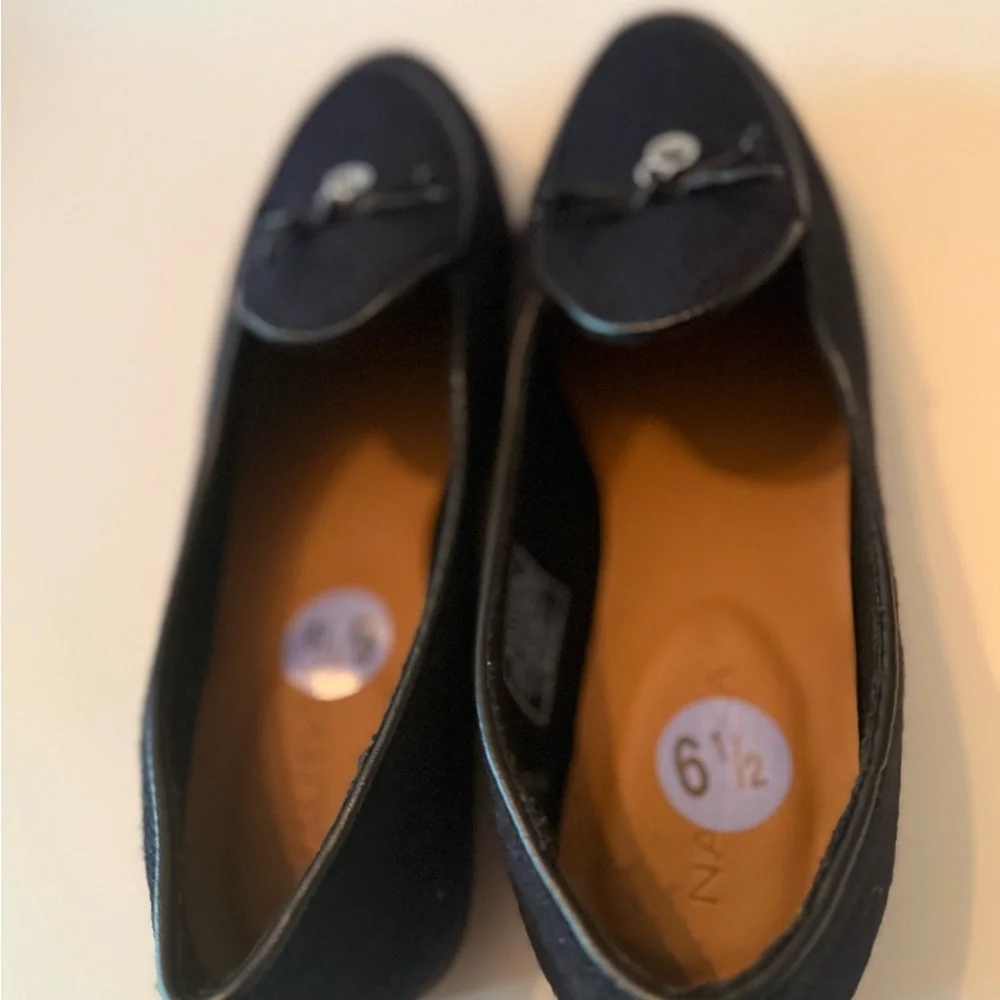 Nautica Kelline Navy Women's Loafers with Silver Charm NEW Size 6.5